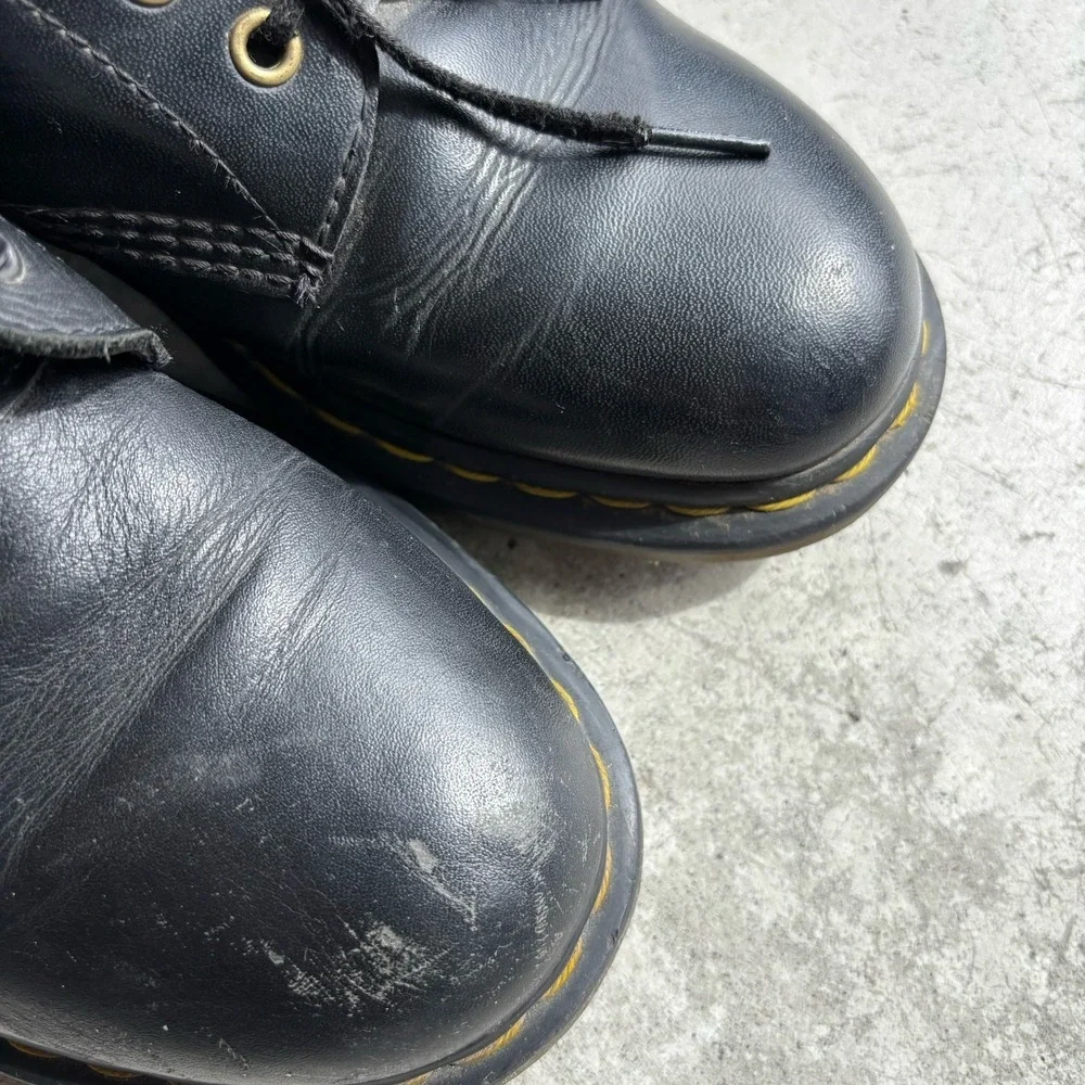 Doc Martens Smooth Leather Lace Up Boots Men's 9 (Different Pair)